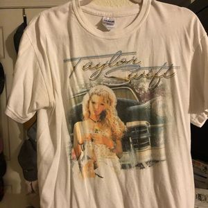 Taylor Swift tee